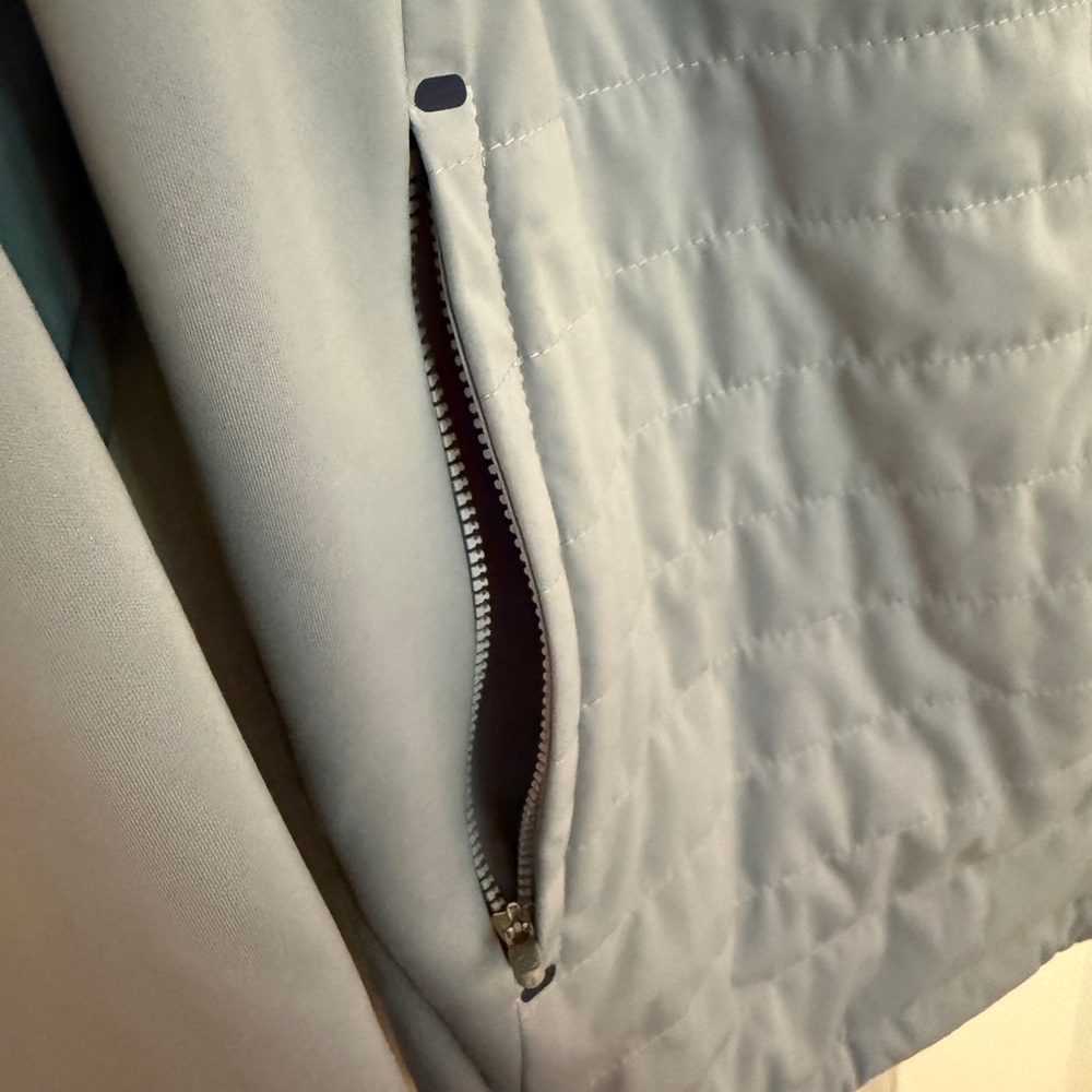 Peter Millar Like-New Gray Hyperlight Merge Perfo… - image 6